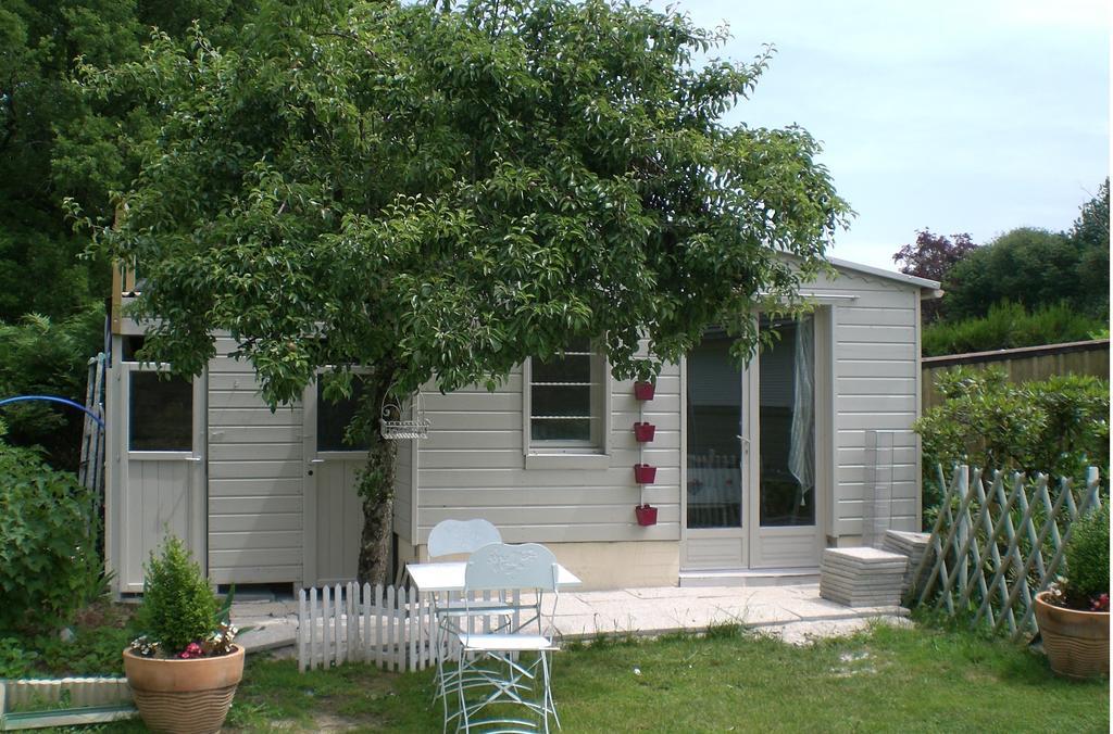 Chambres D'Hotes Le Clos Des Senteurs Malemort Room photo